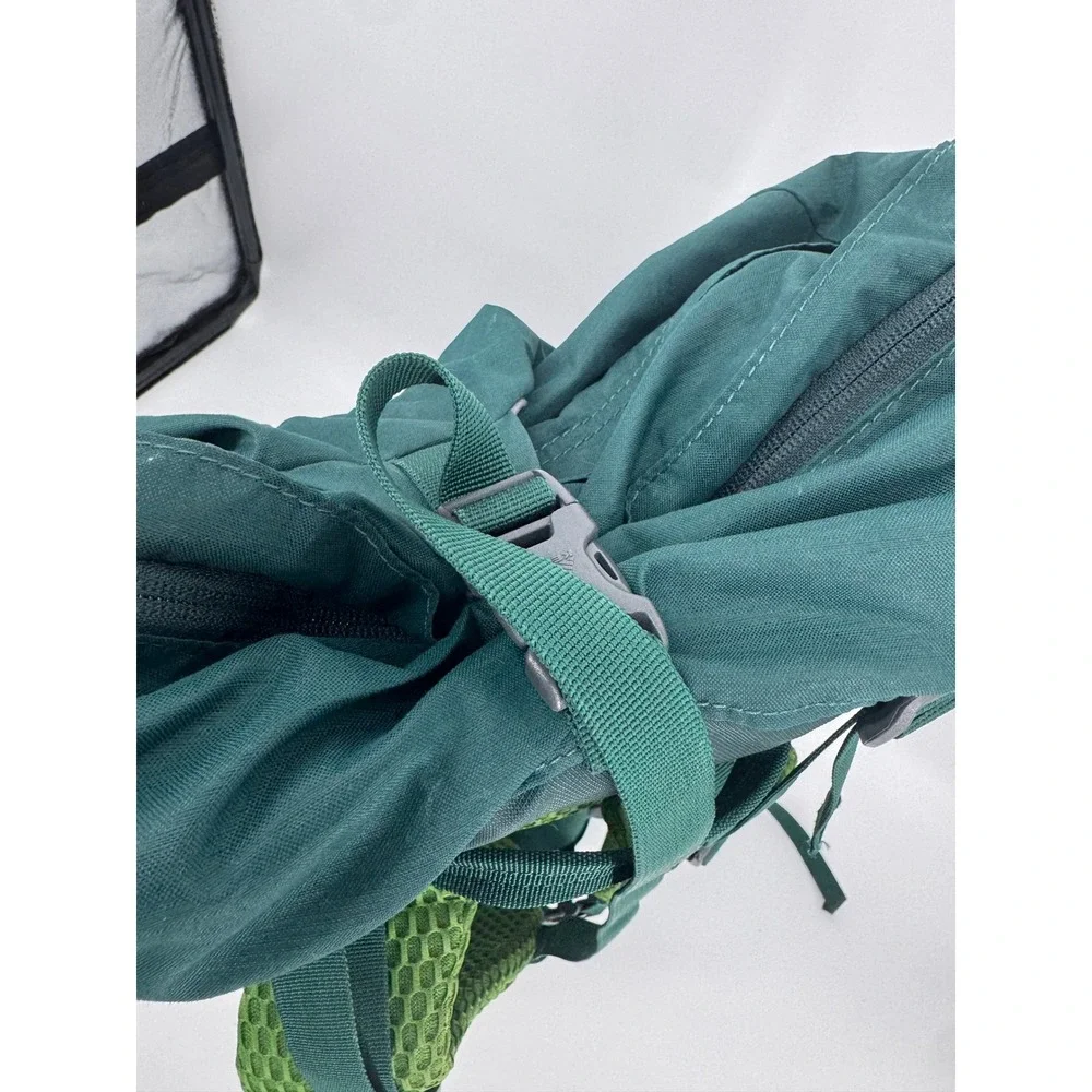 Kelty Coyote 80 Liter Hiking Bag Backpack Rucksack green.Internal Frame Outdoor